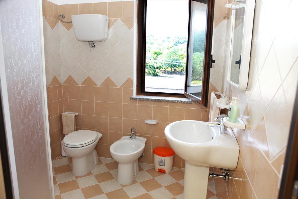 Dal Barone Agostino Apartamento Capo Vaticano Exterior foto